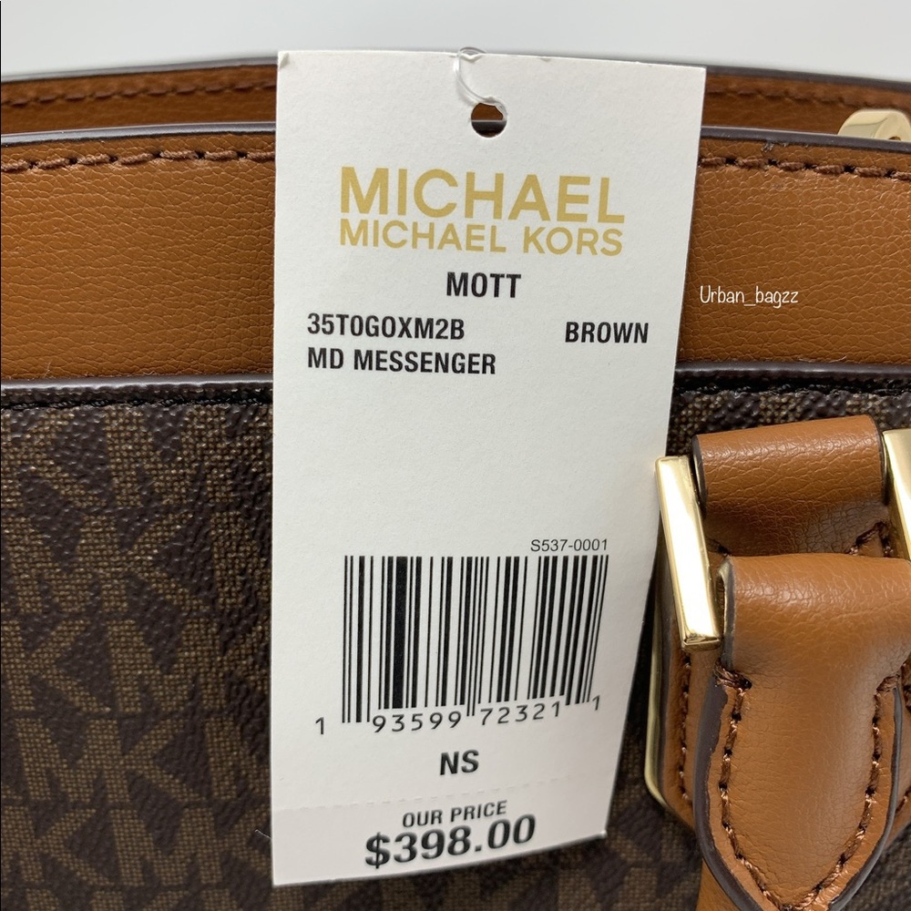Michael Kors Mott Medium Messenger - Picture 5 of 6